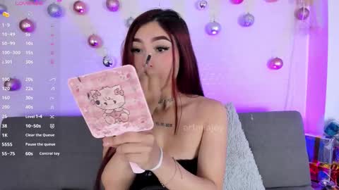 MIA OF artmiajoy online show from 15, 12, 2025