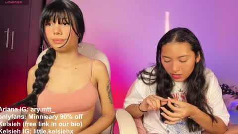 Snapshot of ary_and_kel chatting on 5, 2, 2025 Ariana and Kelsieh online show from 5, 2, 2025