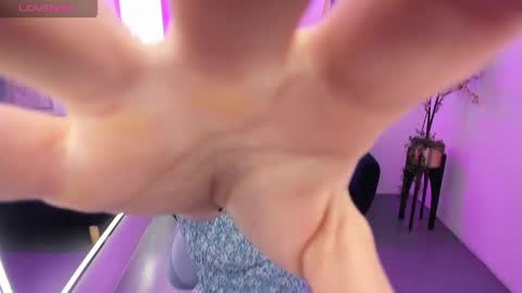 Snapshot of ary_gala chatting on 6, 4, 2026 ARY. online show from 6, 4, 2026