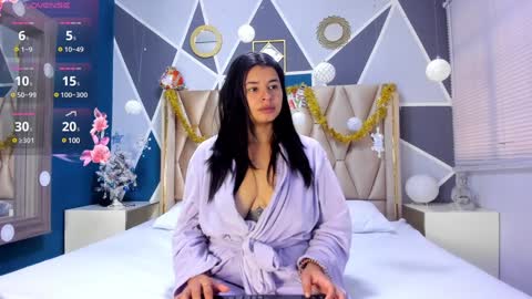 Arya Miller online show from 2, 1, 2025
