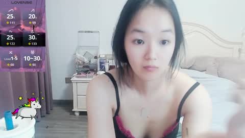 Lily online show from 11, 4, 2026
