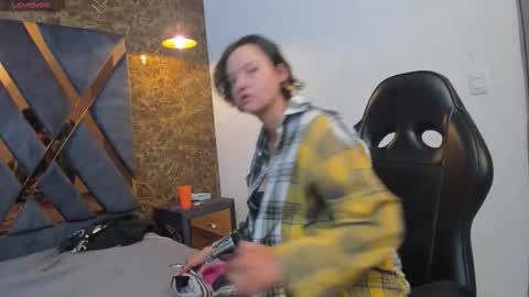 AsamiHattori  online show from 11, 10, 2025