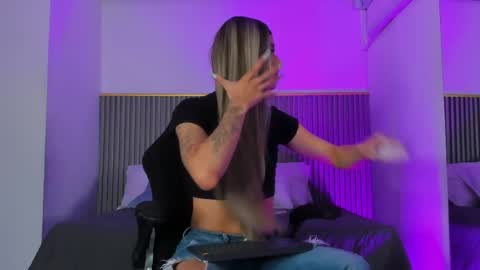 Snapshot of ash_valentine chatting on 8, 5, 2026 ash_valentine online show from 8, 5, 2026