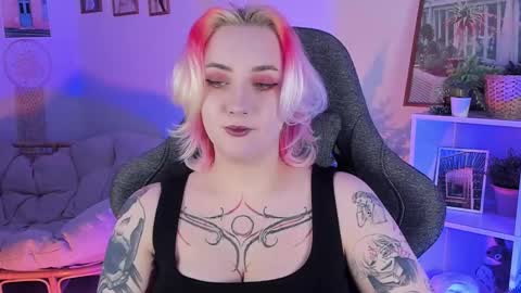 AshleyAshe  online show from 28, 2, 2025