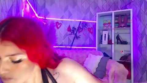 Snapshot of asheybakerx chatting on 9, 11, 2025 Ashey online show from 9, 11, 2025