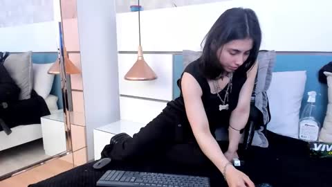 Ashkoreh online show from 26, 10, 2025