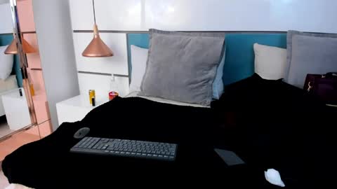 Ashkoreh online show from 8, 4, 2026