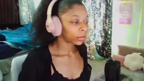 Ashle online show from 25, 1, 2025