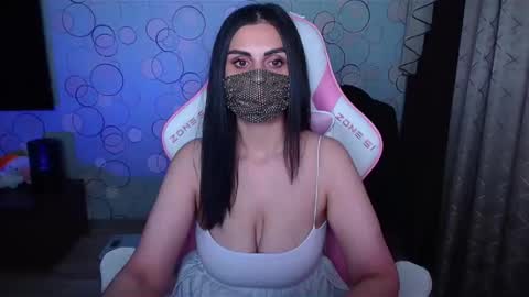   Yasmina   online show from 23, 9, 2025