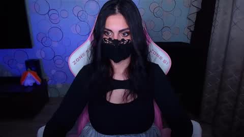   Yasmina   online show from 9, 10, 2025