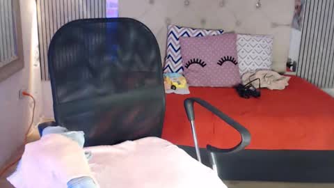 ashley__tylor online show from 11, 3, 2026