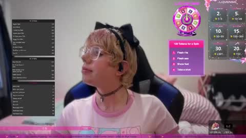 Snapshot of ashley_angel_love chatting on 4, 11, 2025 Angel Ashley Love  online show from 4, 11, 2025