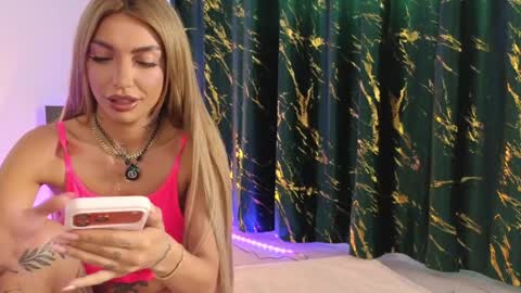 ashley_is_heree online show from 10, 4, 2026