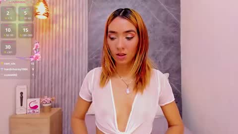 Snapshot of ashley_miller26 chatting on 20, 12, 2024 ashley_miller26 online show from 20, 12, 2024