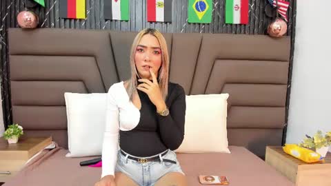 ashley_miller26 online show from 24, 6, 2026
