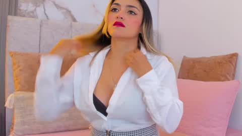 Camila online show from 7, 2, 2025