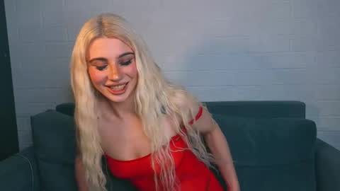 Snapshot of ashley_urban chatting on 3, 5, 2026 Ashley online show from 3, 5, 2026