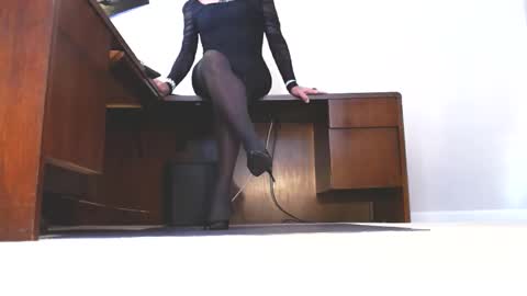 Snapshot of ashleyaki2000 chatting on 23, 10, 2025 Ashley Ann online show from 23, 10, 2025