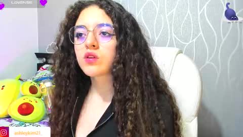 .. Ashley .. online show from 15, 11, 2025