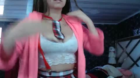 Snapshot of ashleynaughty18 chatting on 30, 9, 2025 ashleynaughty18 online show from 30, 9, 2025
