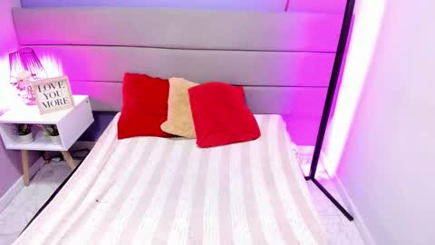 ashleyrobert_ online show from 2, 2, 2026