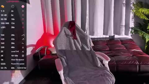 Snapshot of ashleytoxic chatting on 29, 11, 2025 Ashley online show from 29, 11, 2025