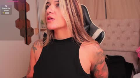 Ashley Lauren online show from 4, 12, 2024