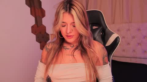 Ashley Lauren online show from 5, 12, 2024