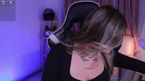 Ashley Lauren online show from 3, 12, 2025