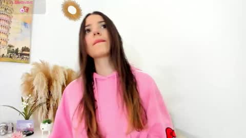 ashleywalkerr online show from 10, 10, 2025