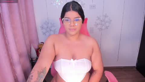 Ashleyy18   online show from 11, 12, 2024