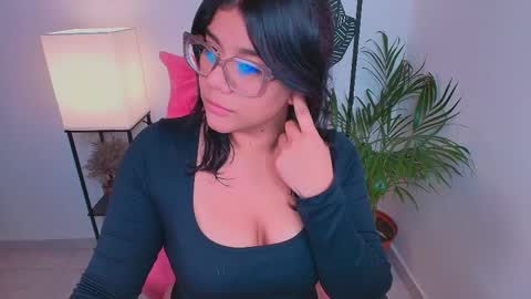 Ashleyy18   online show from 5, 4, 2026