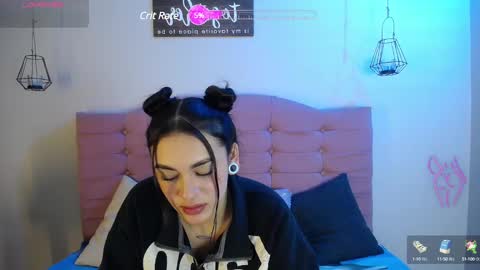 Snapshot of ashleyy_ls chatting on 26, 2, 2025 kylie online show from 26, 2, 2025