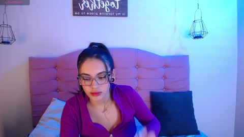 Snapshot of ashleyy_ls chatting on 7, 3, 2025 kylie online show from 7, 3, 2025
