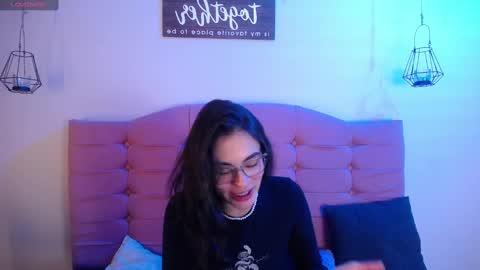 Snapshot of ashleyy_ls chatting on 8, 3, 2025 kylie online show from 8, 3, 2025