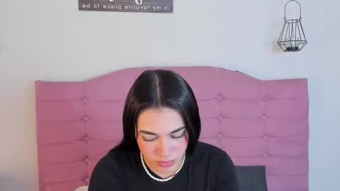 Snapshot of ashleyy_ls chatting on 23, 9, 2025 kylie online show from 23, 9, 2025