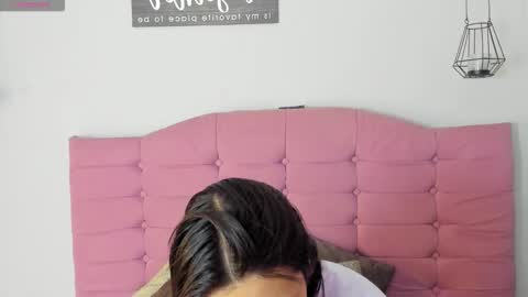 Snapshot of ashleyy_ls chatting on 21, 10, 2025 kylie online show from 21, 10, 2025
