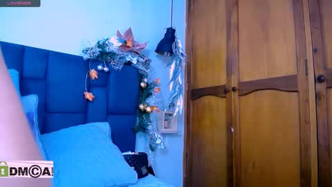 Snapshot of ashlie_dixon1 chatting on 6, 1, 2025 Ashlie online show from 6, 1, 2025