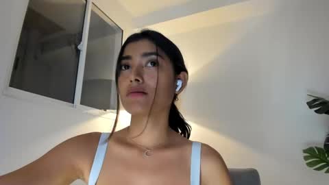 ashllovee online show from 16, 1, 2025