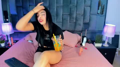 Snapshot of ashly_bloom chatting on 13, 5, 2026 Ashly online show from 13, 5, 2026