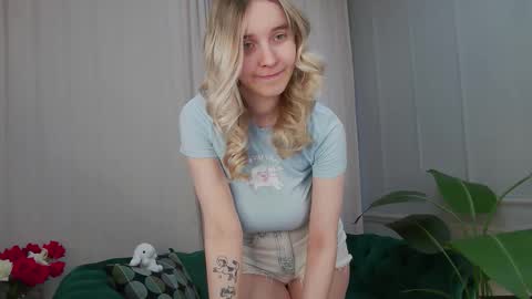 Snapshot of ashly_cherry chatting on 31, 3, 2026 ashly_cherry online show from 31, 3, 2026