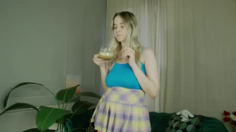 Snapshot of ashly_cherry chatting on 9, 4, 2026 ashly_cherry online show from 9, 4, 2026