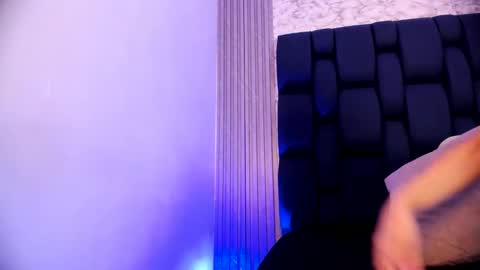 ashlybenison online show from 9, 12, 2024