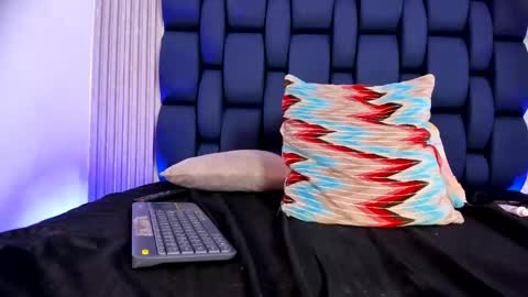 ashlybenison online show from 9, 12, 2024