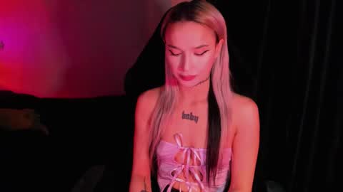 Mila online show from 25, 2, 2026