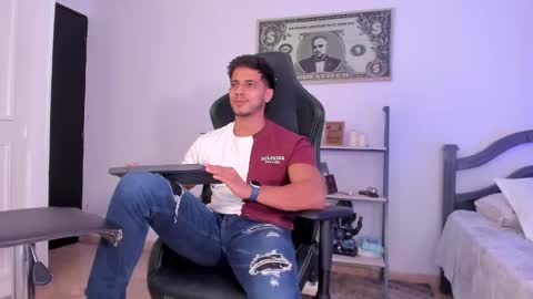 Snapshot of ashton_coleman_ chatting on 11, 9, 2025 my name real is camilo online show from 11, 9, 2025