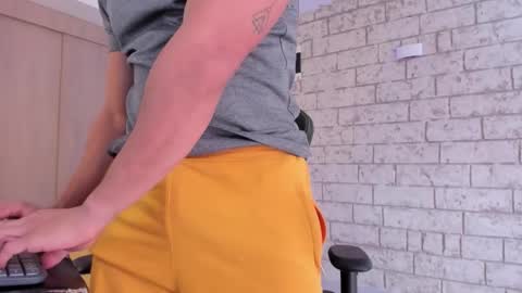 Snapshot of ashton_coleman_ chatting on 6, 1, 2026 my name real is camilo online show from 6, 1, 2026