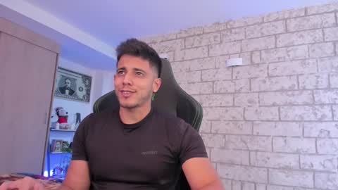 Snapshot of ashton_coleman_ chatting on 14, 1, 2026 my name real is camilo online show from 14, 1, 2026