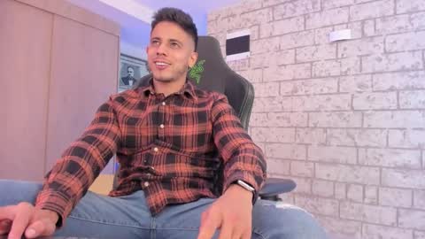 Snapshot of ashton_coleman_ chatting on 16, 2, 2026 my name real is camilo online show from 16, 2, 2026