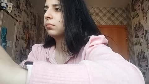 Snapshot of ashtonvisnosky chatting on 17, 12, 2025 Lina online show from 17, 12, 2025